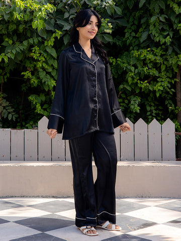 Noir night suit