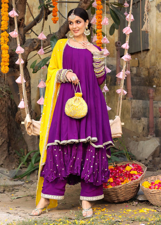 Vanika suit set